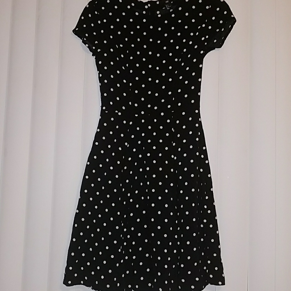 Vintage black &white pocka dotted dress